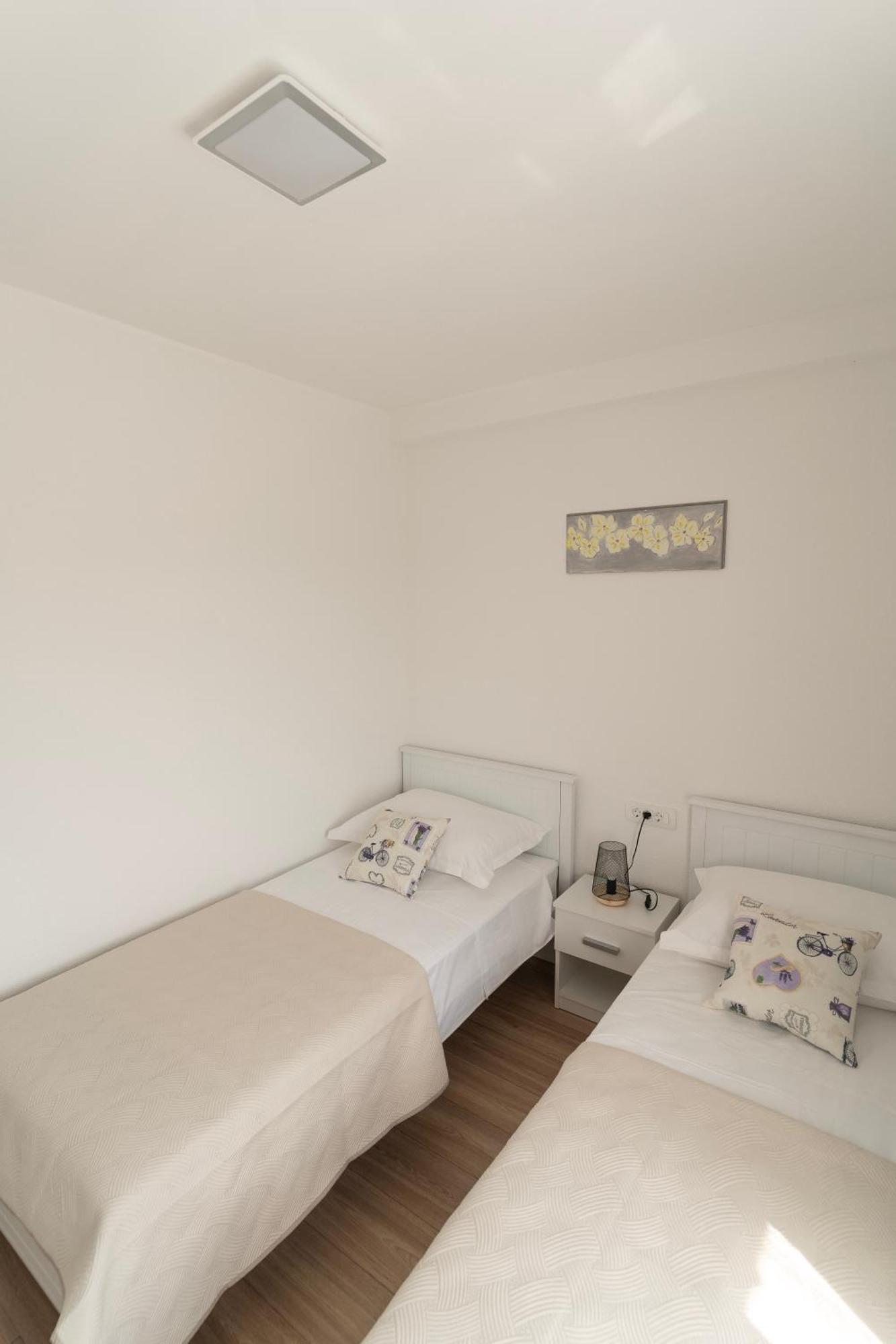 Pave&Ema Apartman Konjevrate Exterior foto